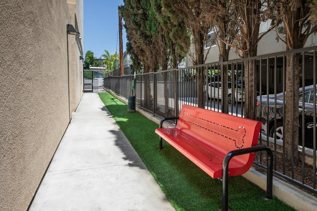 One Bedroom Gem In Weho Los Ángeles Exterior foto